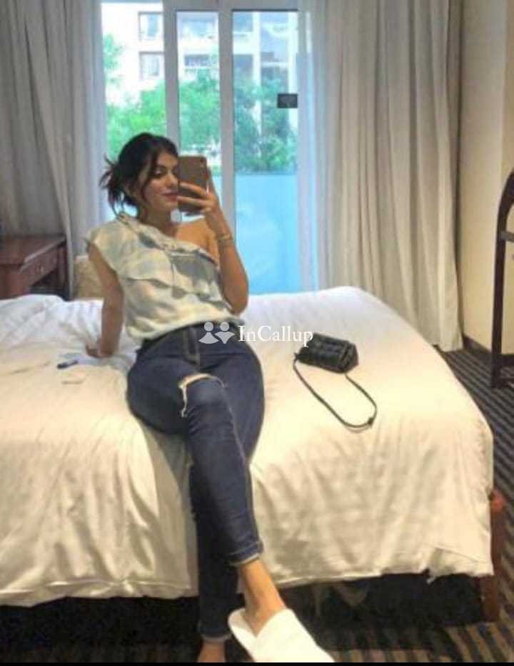 Rakhi Singh Mumbai Pune Hyderabadi real call girl available VIP model genuine service provider