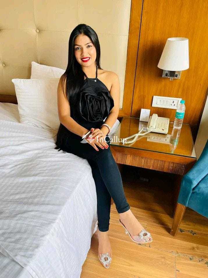 CASH PAYMENT GENUINE  SATISFACTION   GIRL GIRL