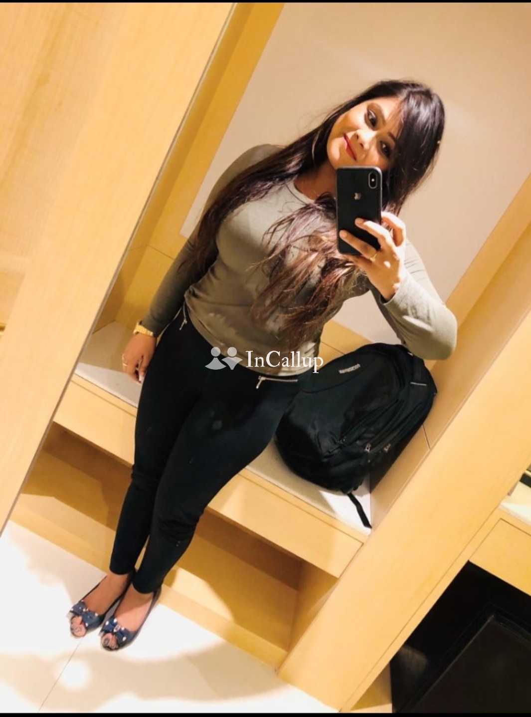 Bareilly Komal Patel unlimited shot full service Bina condom ke munh mein legi bharpur maja degi Har