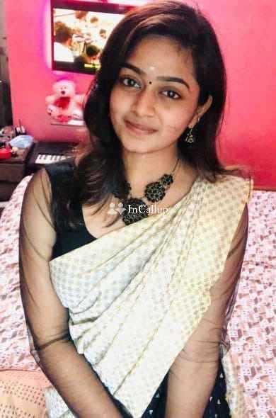SEXI COLLEGE GIRL AVAILABLE