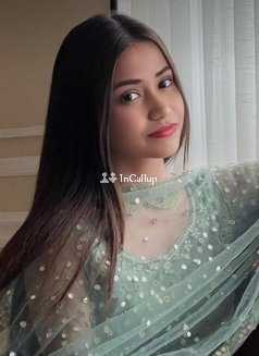 Low price/90652/98724 call girls hot house wife and clg girl available condom bike showroom limitedf
