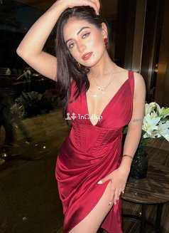 Luxury Room Vip~Gaur City Call Girls ⑨⑧⑨⑨⑨④③④0⑥ Escorts - Female Escort Serviec In Greater Noida Booking
