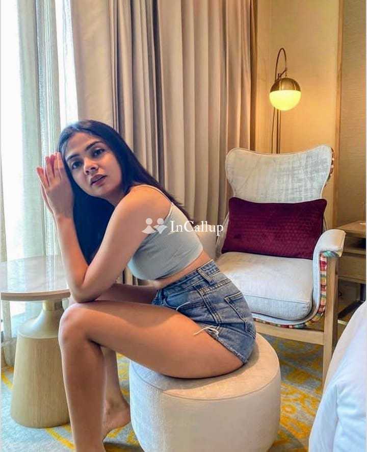Dehradun sexy call girl service available for college call girl service