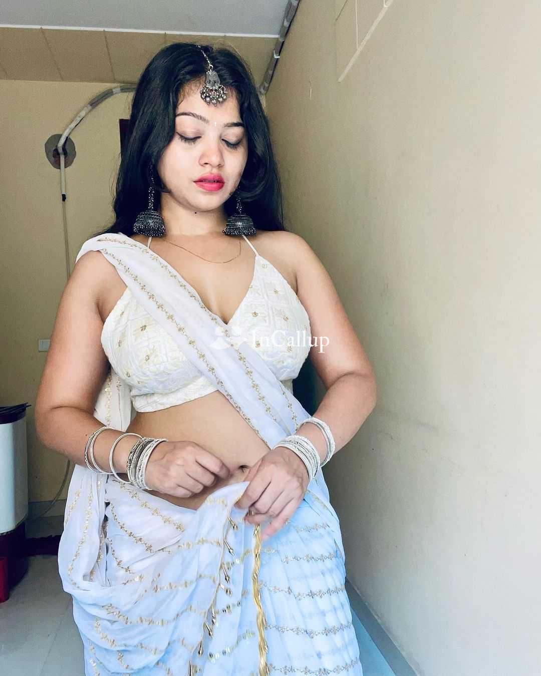 Gaya top class high profile best CALL GIRLIN ESCORT 92046/89957SERVICEINDEPENDENT KOMAL PATEL exprie