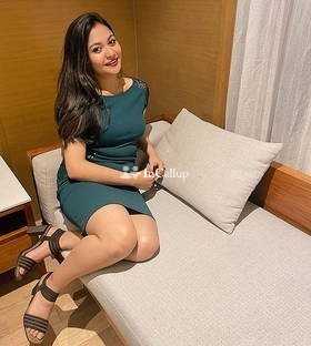 Acchi ladki Hai sar phool maja degi full enjoy Koi Kami nahin rahega