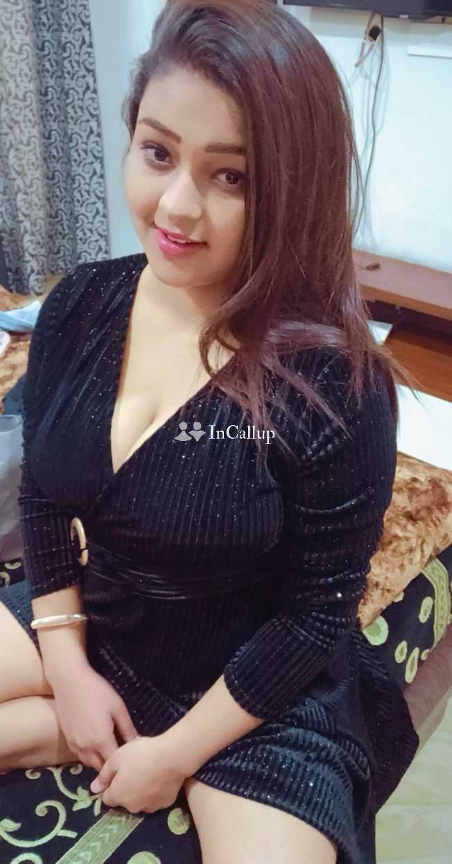 LATUR CASH VIP HOT AND SEXY FIGURE MODEL BEAUTIFUL GIRL AVAILABLE FOR YOUR ENJOYMENT ANY TIME CALL F