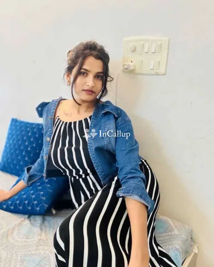 Latur full sexy high educated girl with model activity and so cuteness available 100% genuine call90
