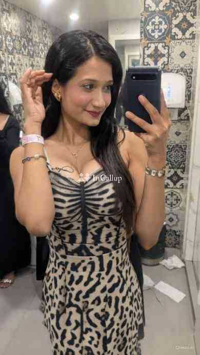 Nadia Call girl escort tv