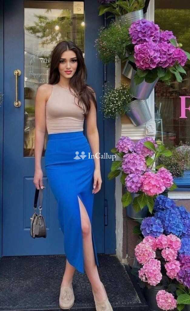 Hire Young Call Girls Service In Sector 108 //Noida// 8800153789 Female Escorts Service In Delhi NCR