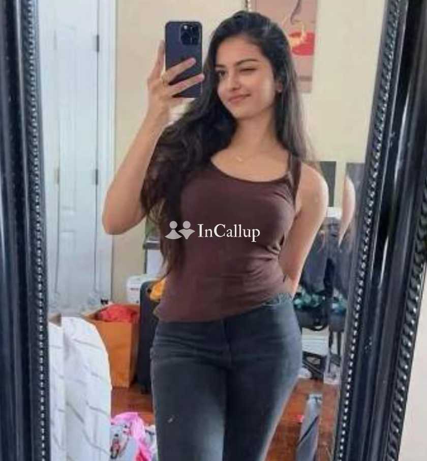Rajkot escort only for cash payment madam ke hath mein hotel and home call me komal ji genuine perso