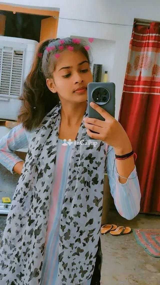 ChhapraShort Time and Full Time Service Available Hygienic Full Ac Neat Clean Room Ava Komal Patel j