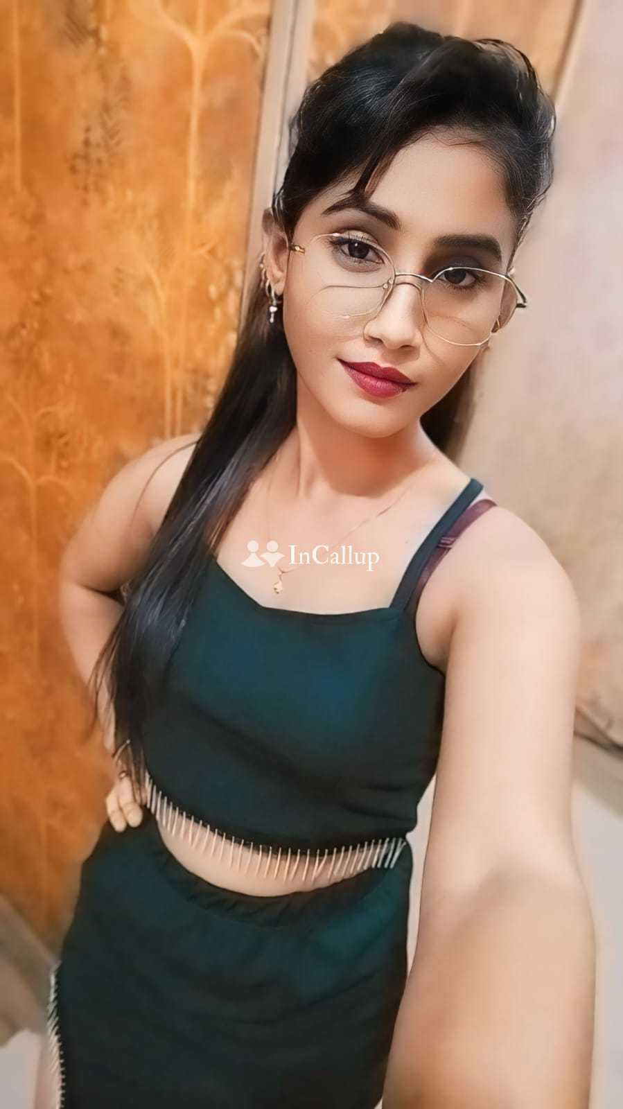 Sangli Marathi girls body and service hotel service hotel service