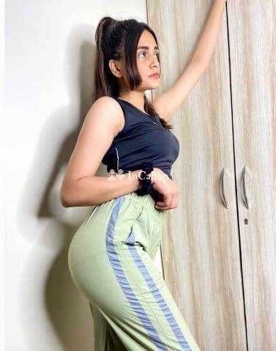 Low price indipendent service available home and hotel service x available servi gshs znzgs Jaha ajg