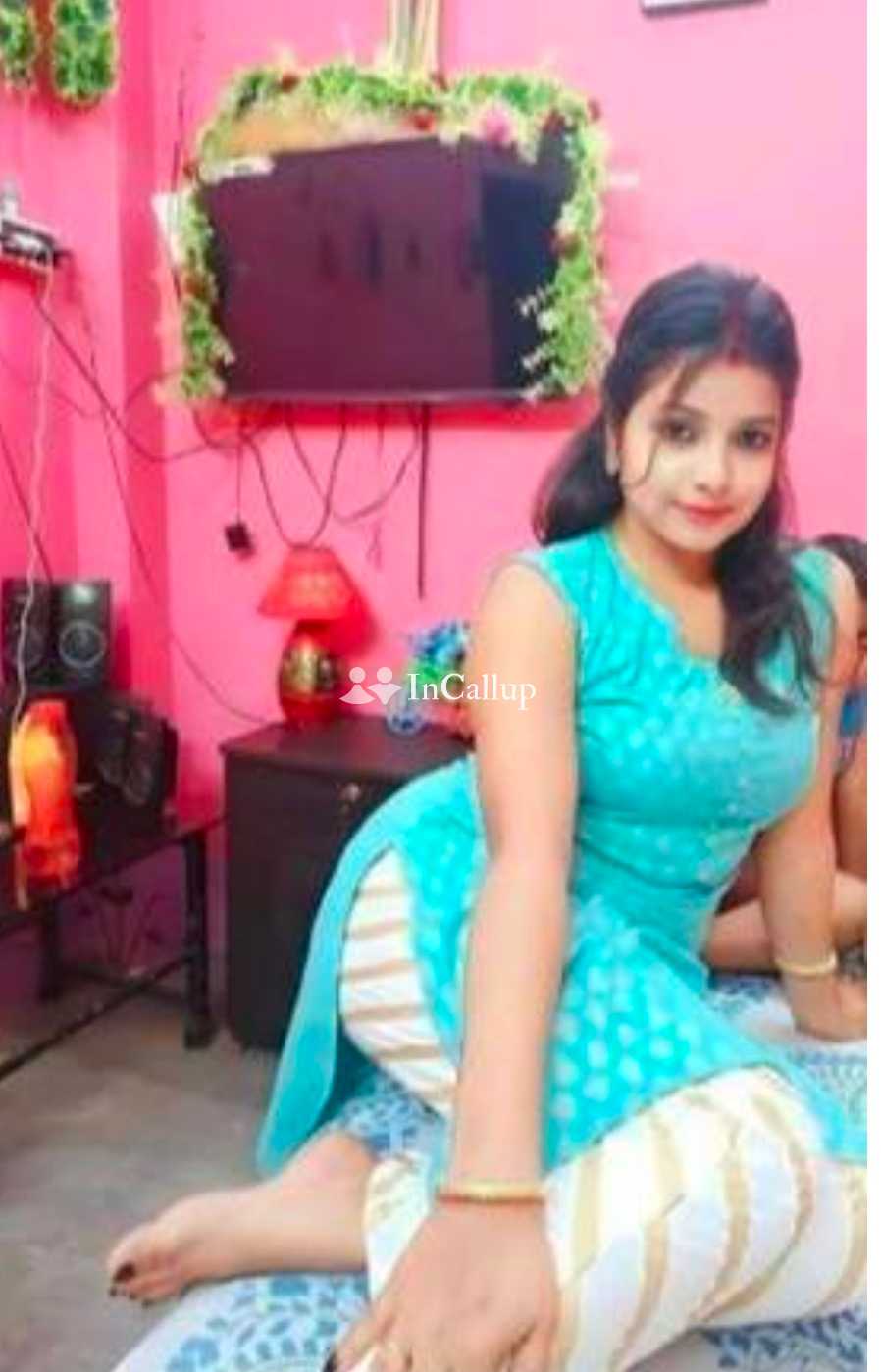 Suryapet well educated beautiful college girls