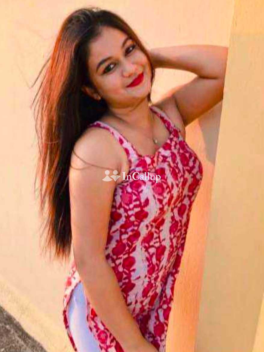 Suryapet vip independent college girls bhabhi aunty available all facilities service enjoy anytime..