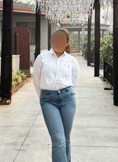 escort servicelow price high profile safue and secure seroj